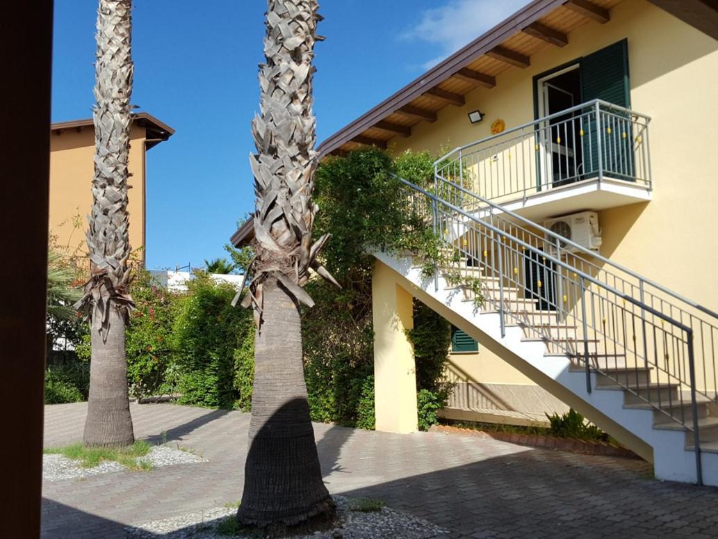 Villa Gabriella Patti Eksteriør bilde